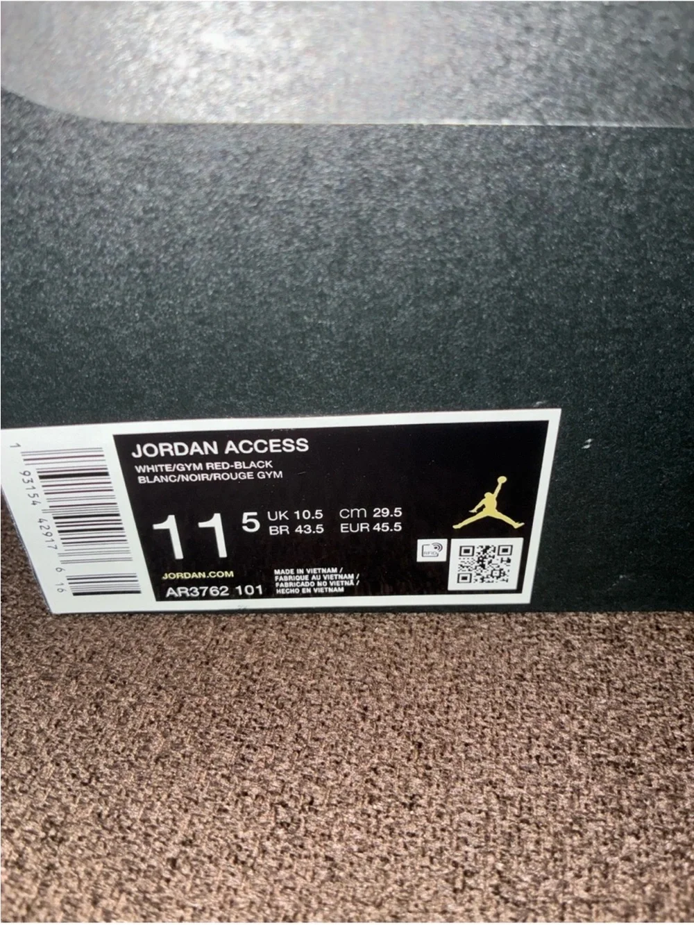 Michael Jordan Access Black & White Mid-Top Men's Basketball Shoes NEW size 11.5